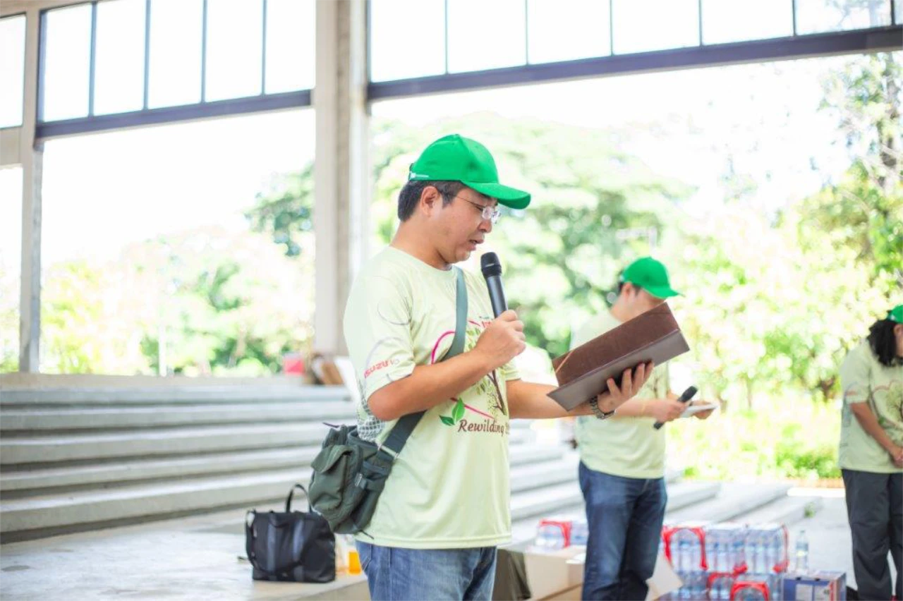 planting-activities-at-benjakiti-forest-park-1